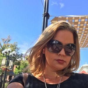 Meet your Posher, Erin